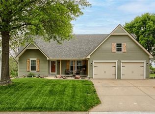 1407 Jill Ln, Excelsior Springs, MO 64024