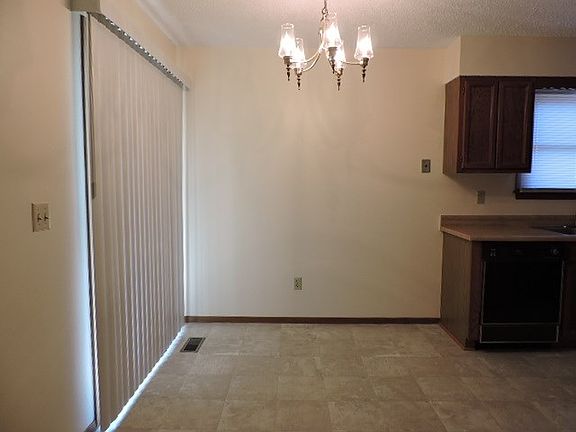 3rd image of 5825 W 37th St S