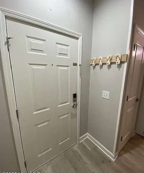 240 Woodlands Way #17 — Photo 3