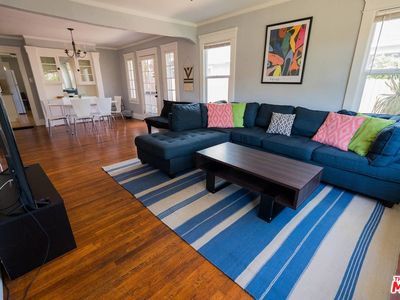 6615 De Longpre Ave, Los Angeles, CA, 90028