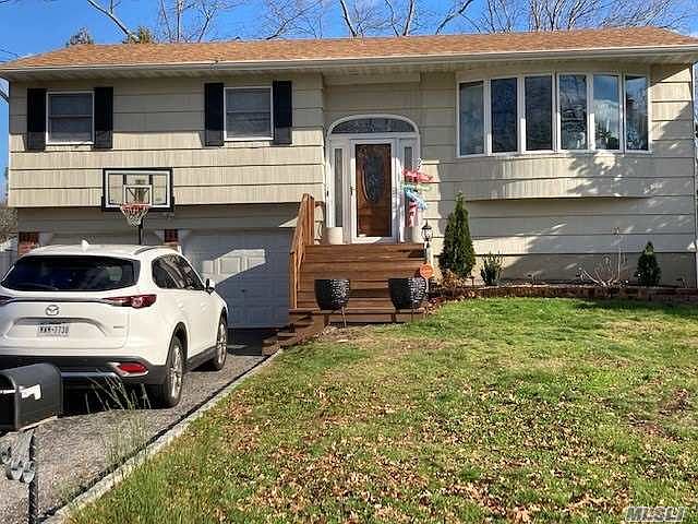 1st image of 97 Kurt Ln