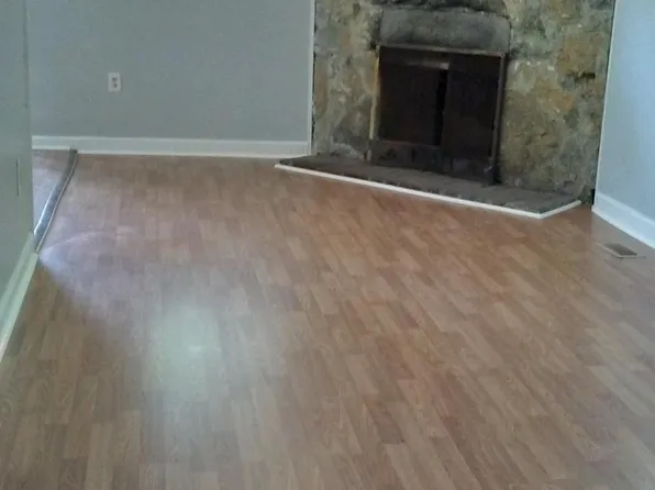 435 Perkins St, Winchester, KY 40391