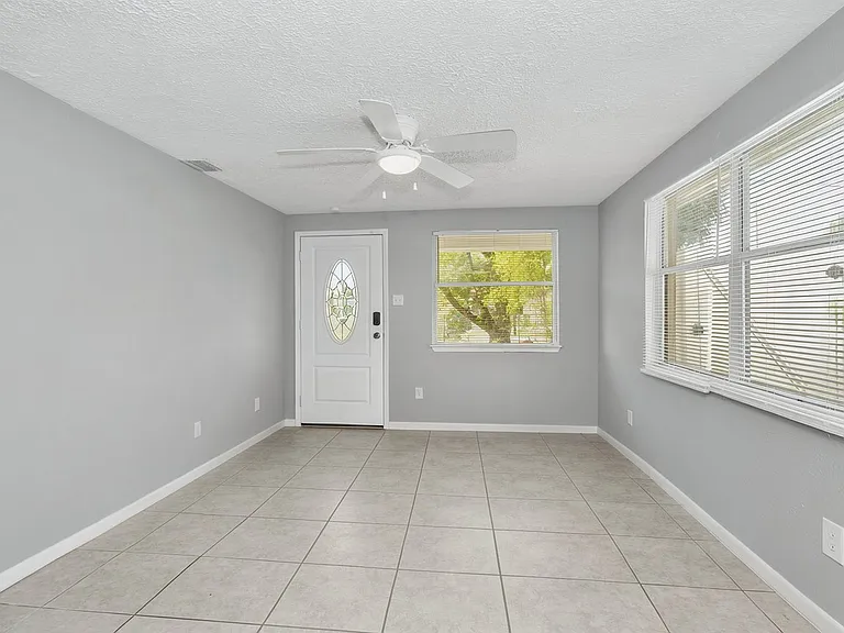 4301 W Arch St — Photo 11