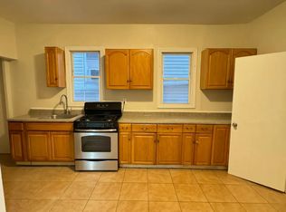 250 N 4th St #1, Paterson, NJ 07522