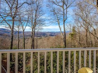 306 E High Point Ln, Hendersonville, NC 28791