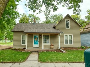 214 W Alexander St, Valley, NE 68064