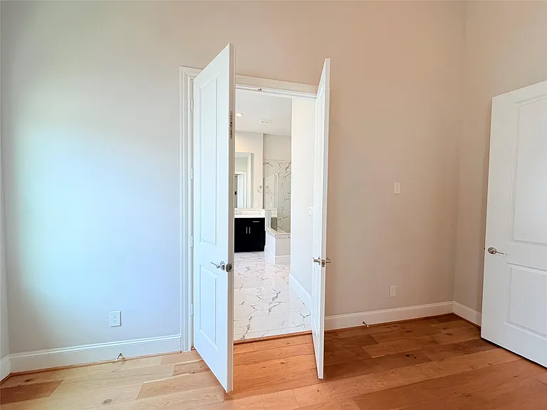 824 Cage St — Photo 14