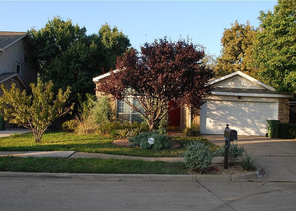 1st image of 2315 Belton Dr