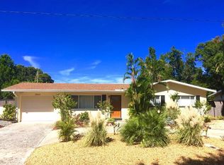 3843 Neptune Dr SE, Saint Petersburg, FL 33705