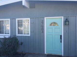 27503 Santa Clarita Rd, Santa Clarita, CA 91350