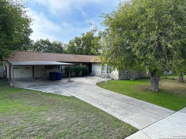 7434 Spring Meadow Dr, San Antonio, TX 78227
