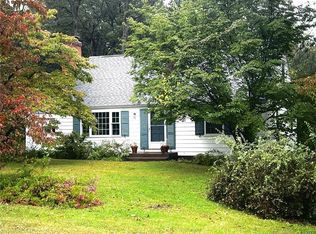 76 April Dr, Glastonbury, CT 06033