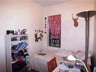 Rented by R New York