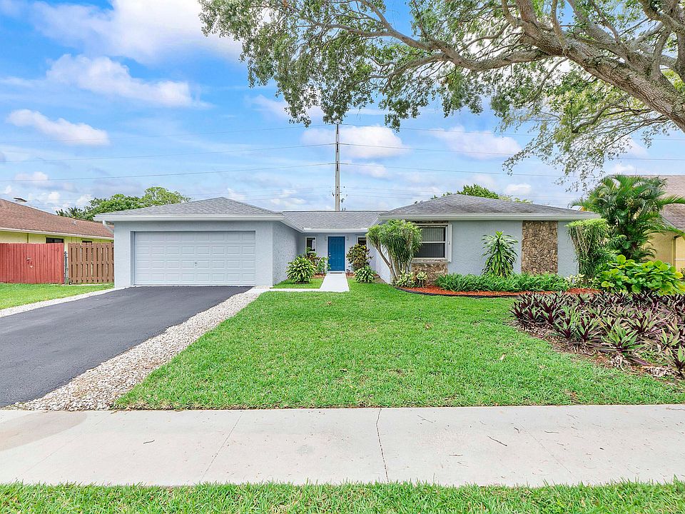 1st image of 1320 NW 76th Avenue