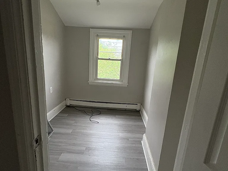 214 N Enola Dr — Photo 4