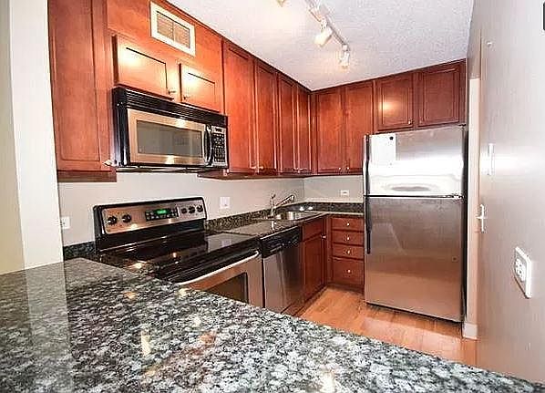 1st image of 350 W Belden Ave #213