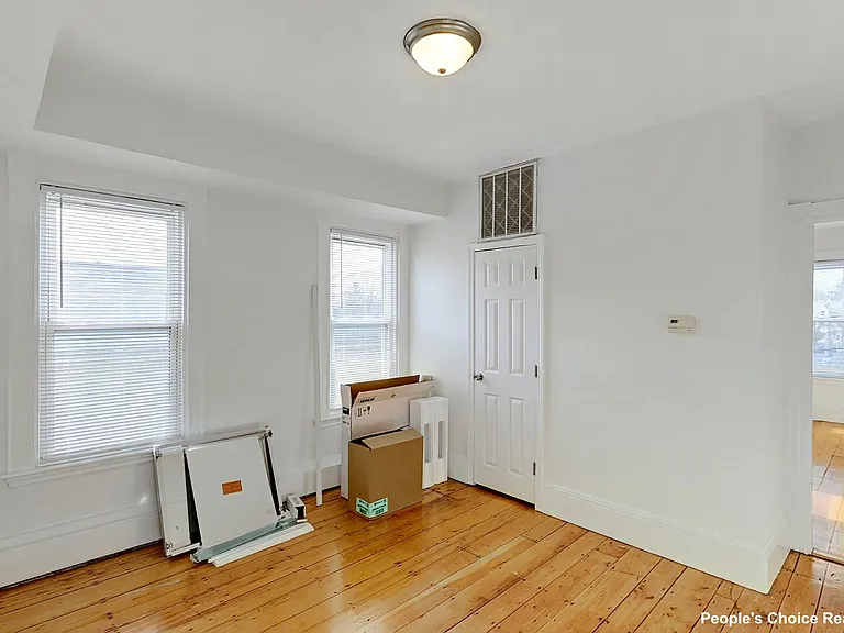15 Vinal Ave #2B — Photo 5