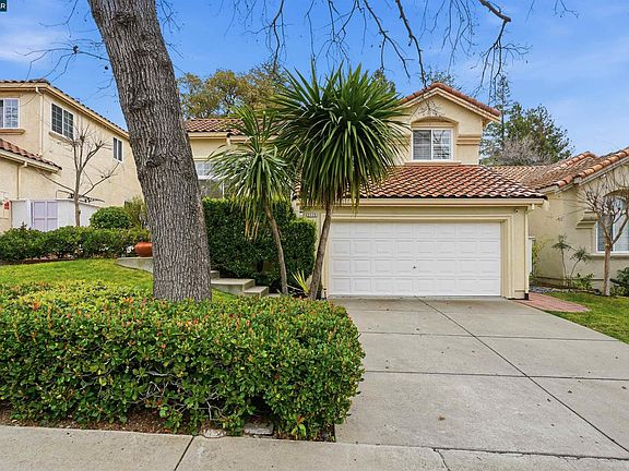 3rd image of 2175 Bluerock Cir