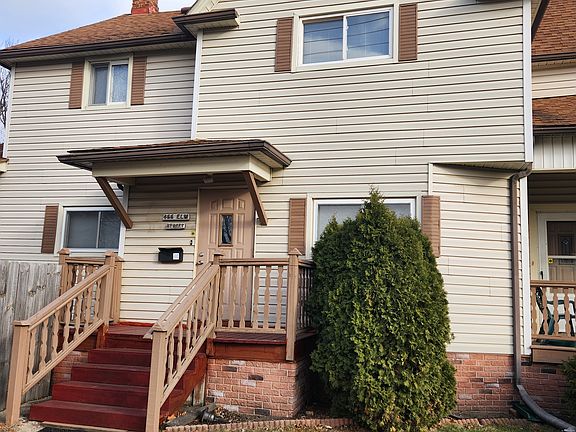 2nd image of 466 Elm St #2