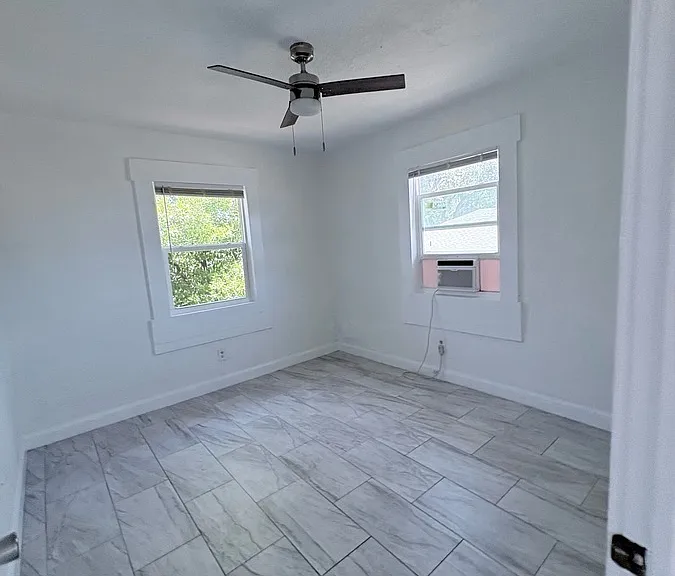 135 N Martin Luther King Junior Ave #B — Photo 21