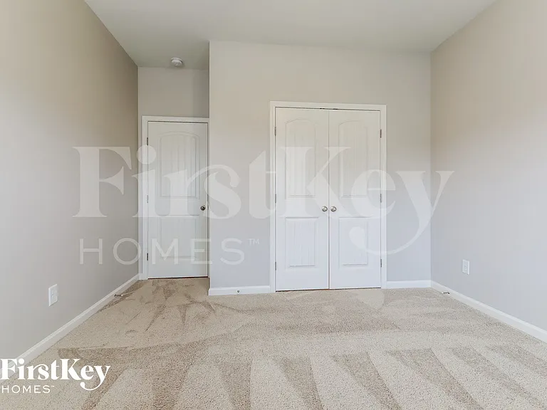 4524 Wilshire Ct — Photo 10