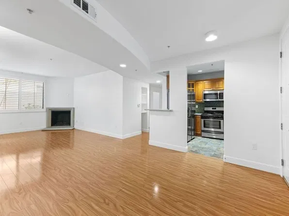 4724 Kester Ave Unit 102, Sherman Oaks, CA 91403
