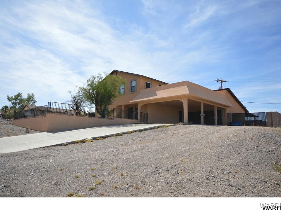 1st image of 2584 Calle De Mercado