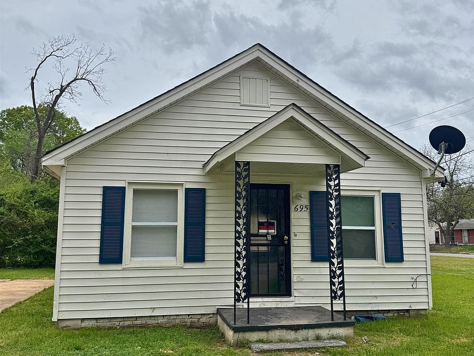 1st image of 695 Marsh Ave
