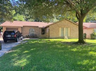 7226 Yellow Pine Dr, Houston, TX 77040