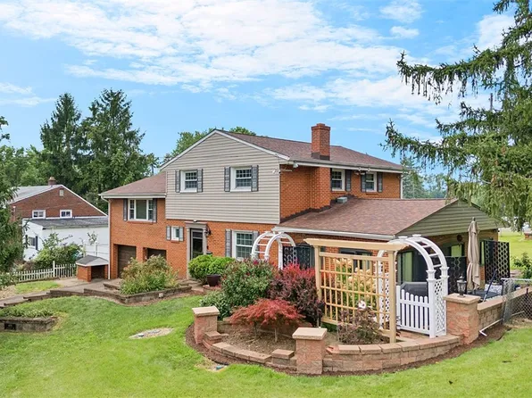 403 Fieldstone Dr, Monroeville, PA 15146