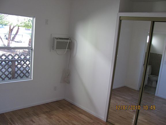 5th image of 1149 1/2 N Genesee Ave