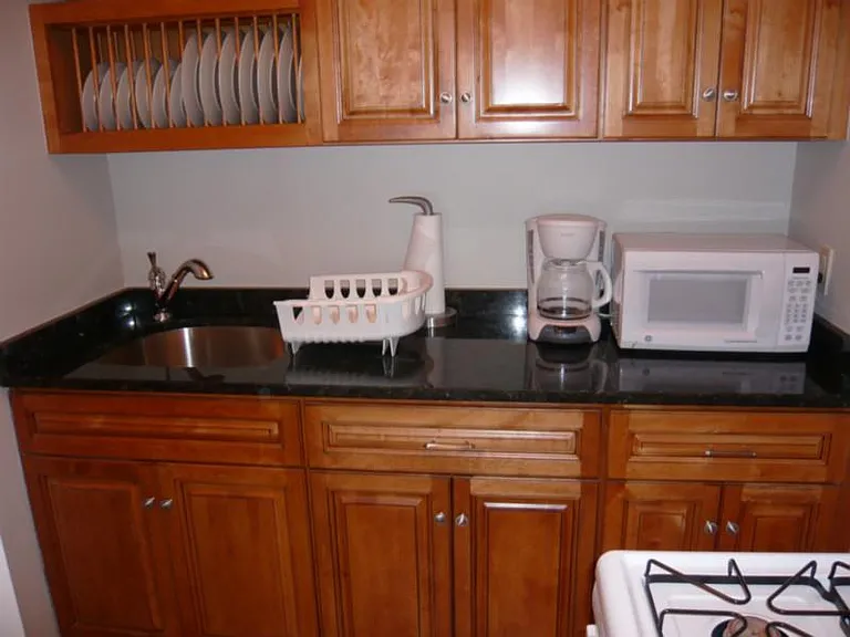 435 Hanover St #4 — Photo 4
