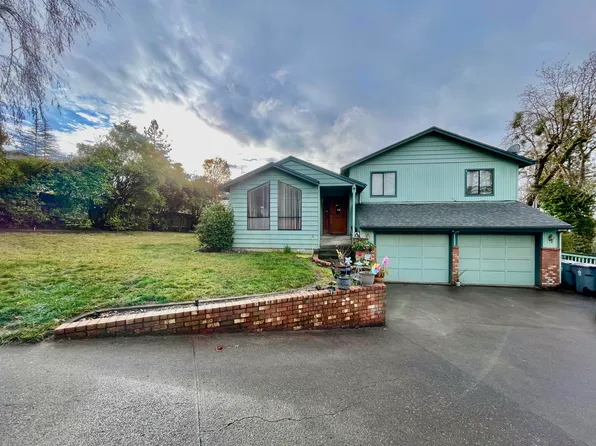 1140 NE Beacon Dr, Grants Pass, OR 97526