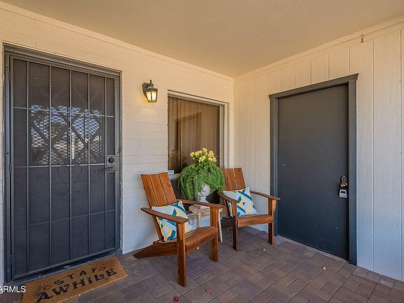 5th image of 3015 E DAHLIA Drive