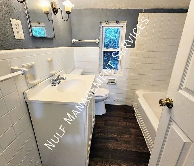 451 Idlewood Rd — Photo 4
