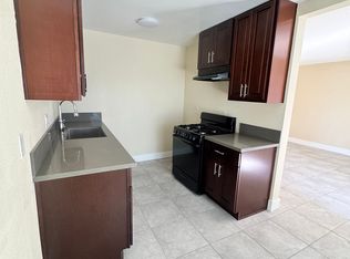 1118 Cedar Ave APT 8, Long Beach, CA 90813