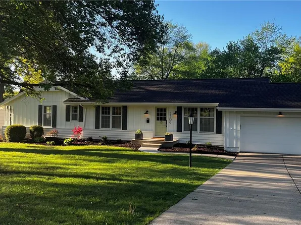 2309 W 104th St, Leawood, KS 66206