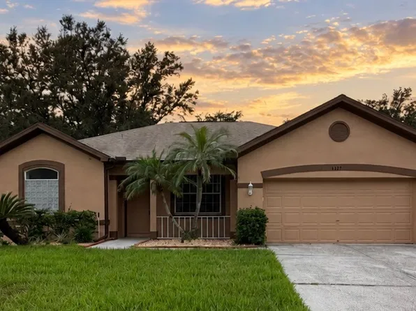 3227 Michener Pl, Plant City, FL 33566