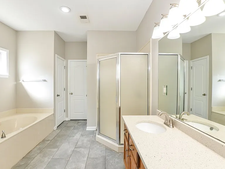 4485 Nicholas Ln — Photo 14