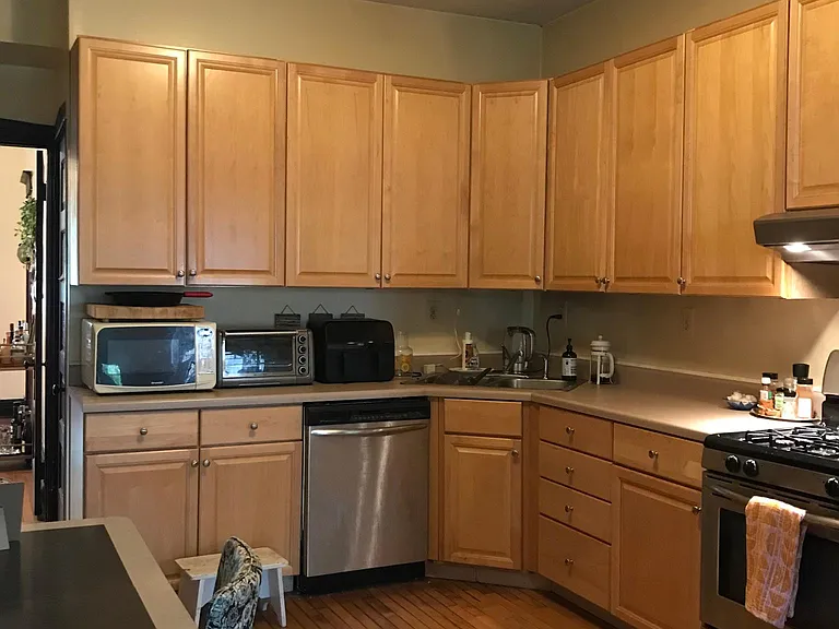 1406 W Byron St #2 — Photo 4