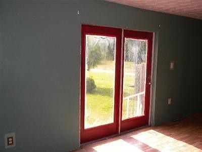 2nd image of 2946 Fair Oak Rd