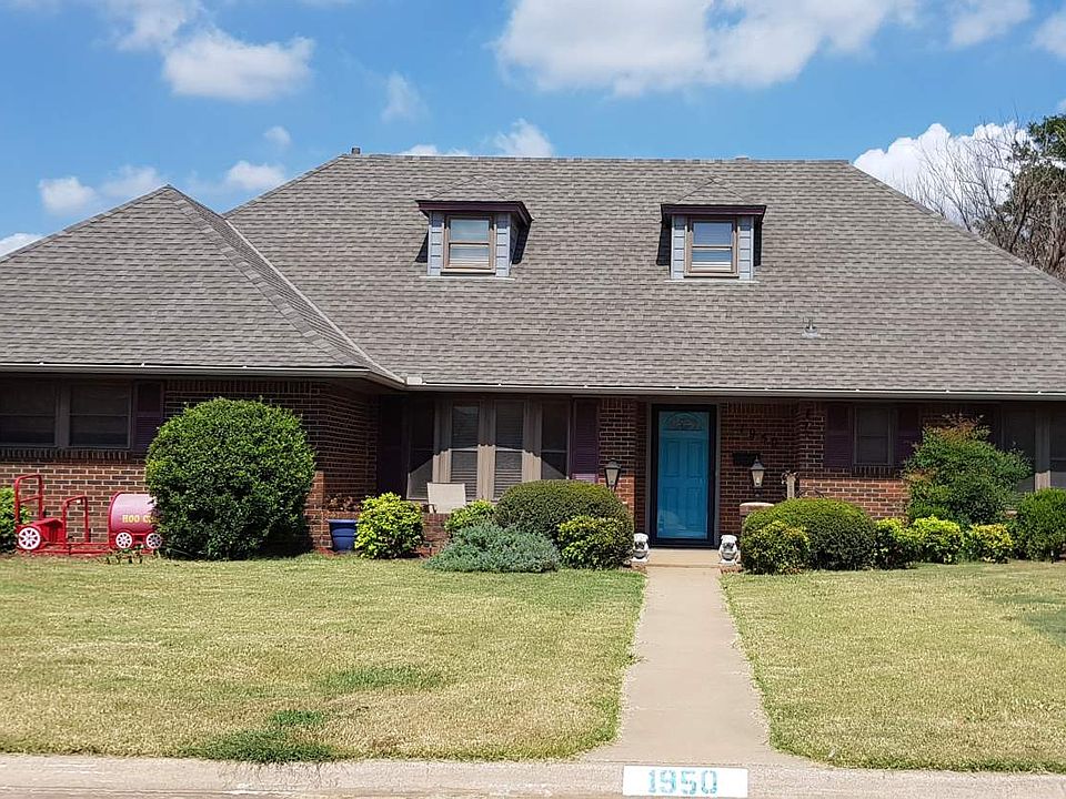 1st image of 1950 Arapaho Dr