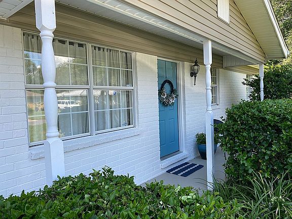 2nd image of 165 Rainbow Dr
