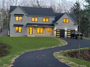 54-4 Longwoods Rd, Falmouth, ME 04105