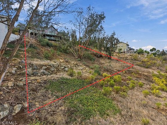 3rd image of 1960 Helix St