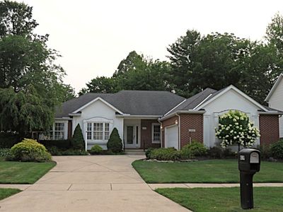 419 Augusta Dr, Elyria, OH, 44035