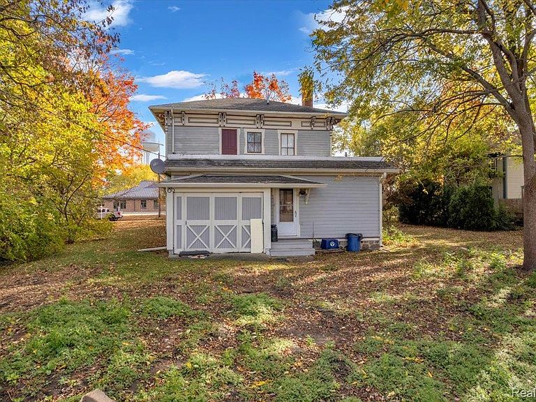 Listing photo 4