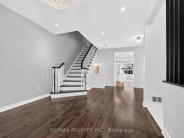 9 Pascoe Dr — Photo 5