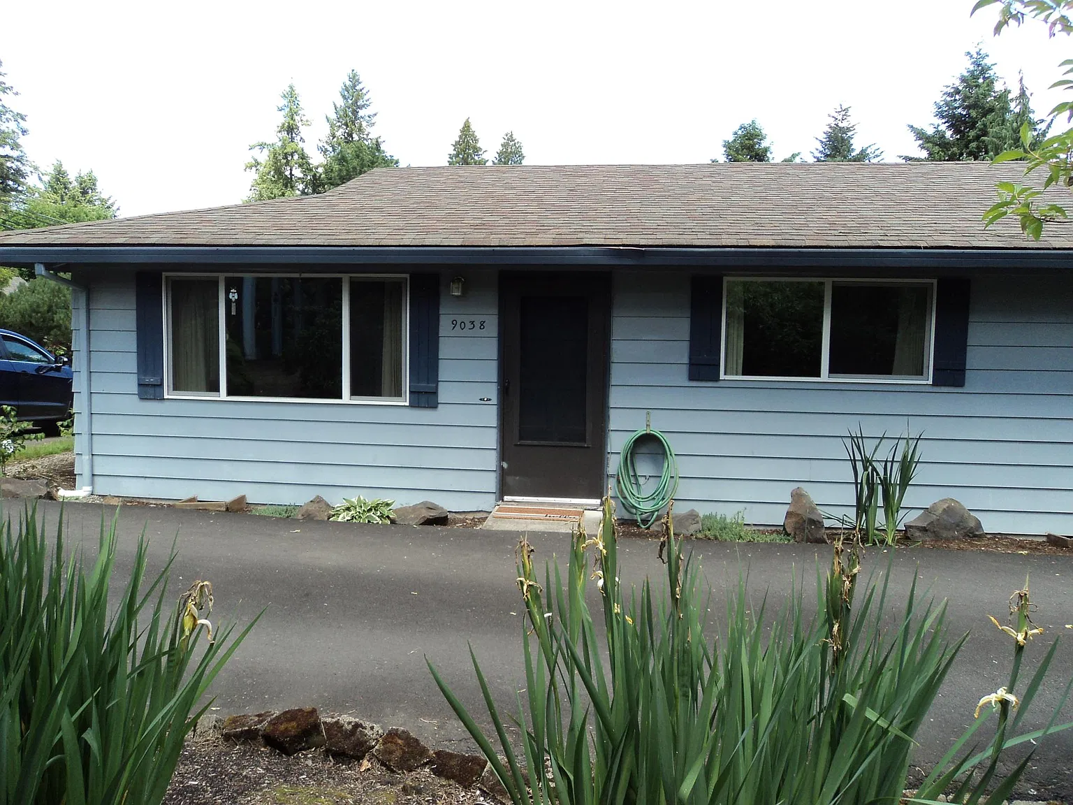 2 bed, 832 sqft, $1,600 — Photo 1