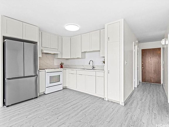 2nd image of 757 Kinalau Pl APT 1502